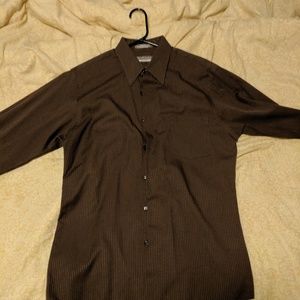 Brown fitted dress shirt